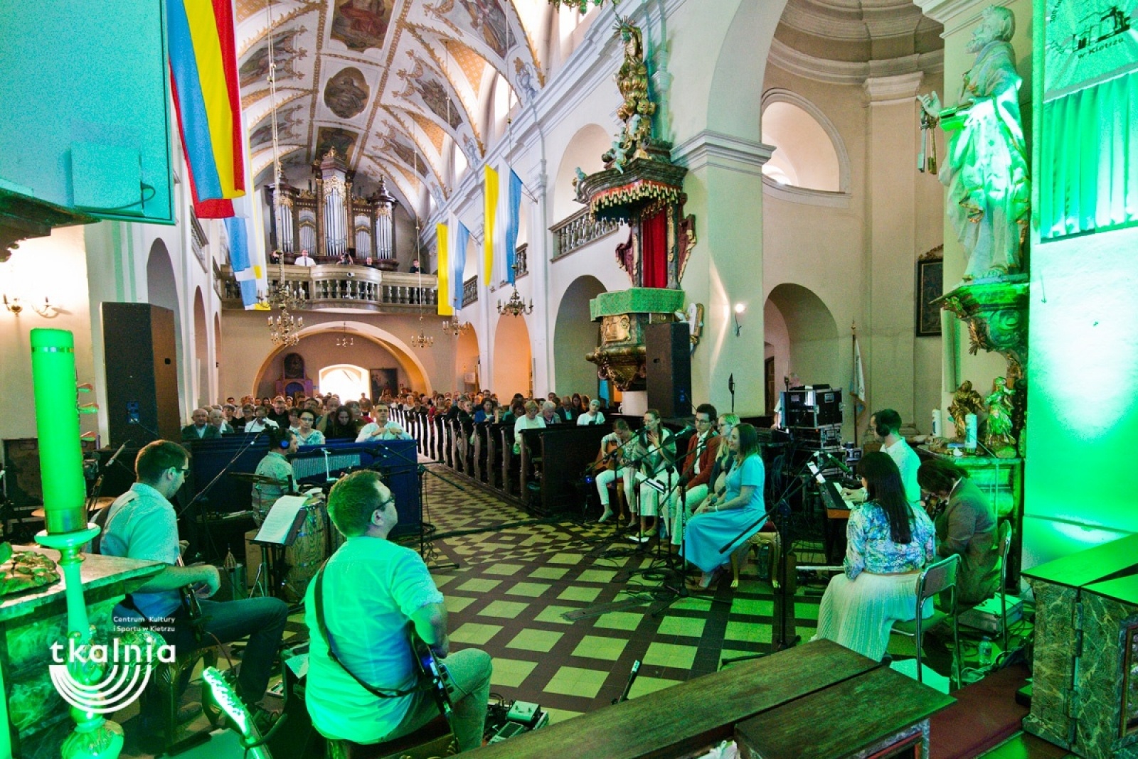 Zdjęcie w galerii na portalu naszraciborz.pl: Kietrz. Koncert Uwielbienia w Boże Ciało wiadomości z regionu