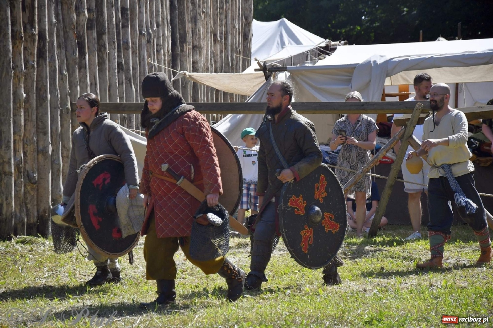 Zdjęcie w galerii na portalu naszraciborz.pl: Wielka bitwa wojów pod Oborą [FOTO i WIDEO] wiadomości z regionu