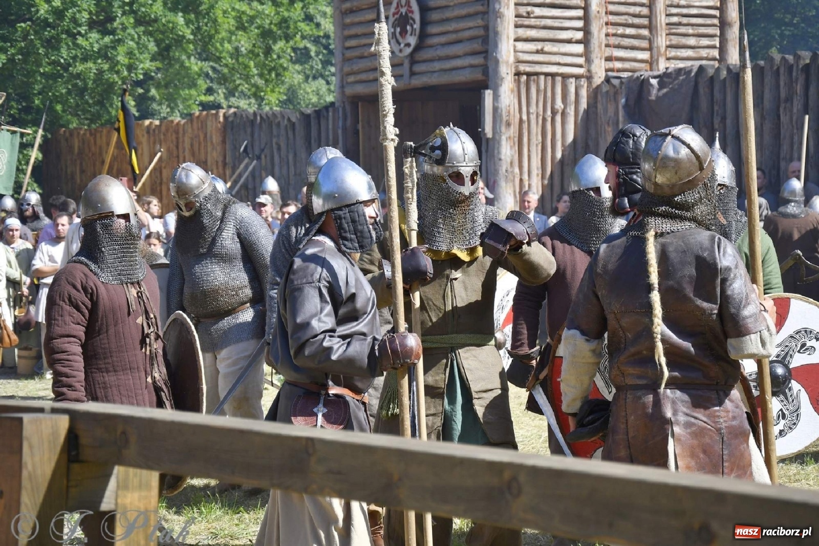 Zdjęcie w galerii na portalu naszraciborz.pl: Wielka bitwa wojów pod Oborą [FOTO i WIDEO] wiadomości z regionu