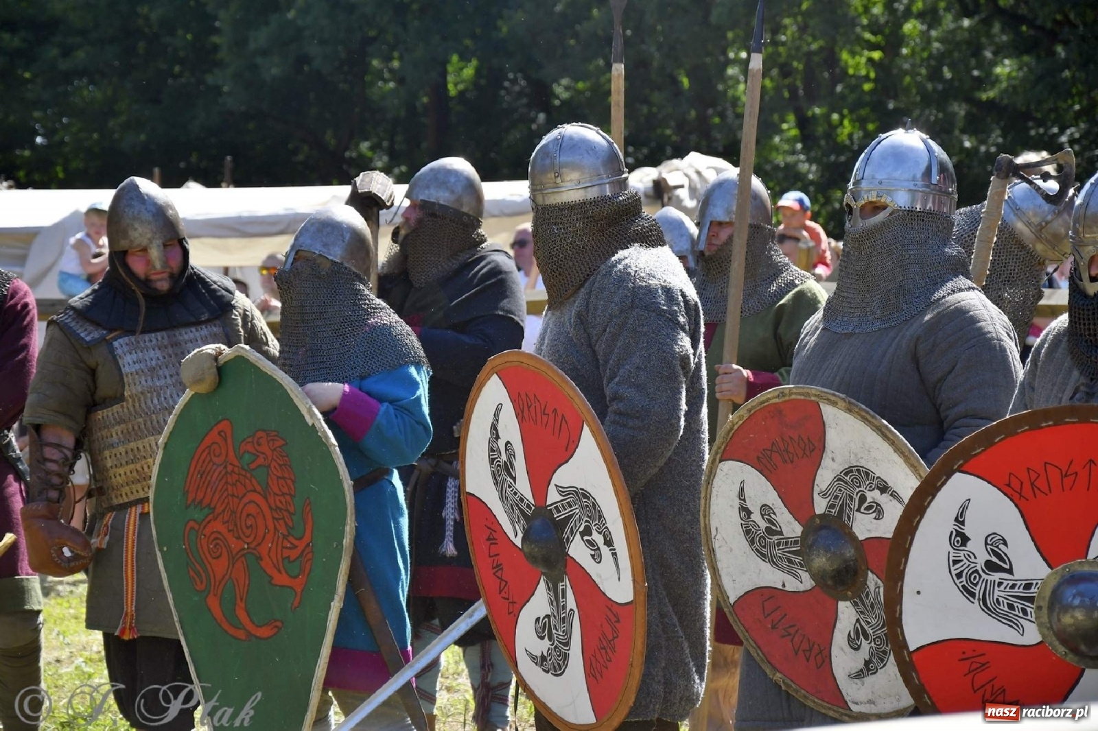 Zdjęcie w galerii na portalu naszraciborz.pl: Wielka bitwa wojów pod Oborą [FOTO i WIDEO] wiadomości z regionu