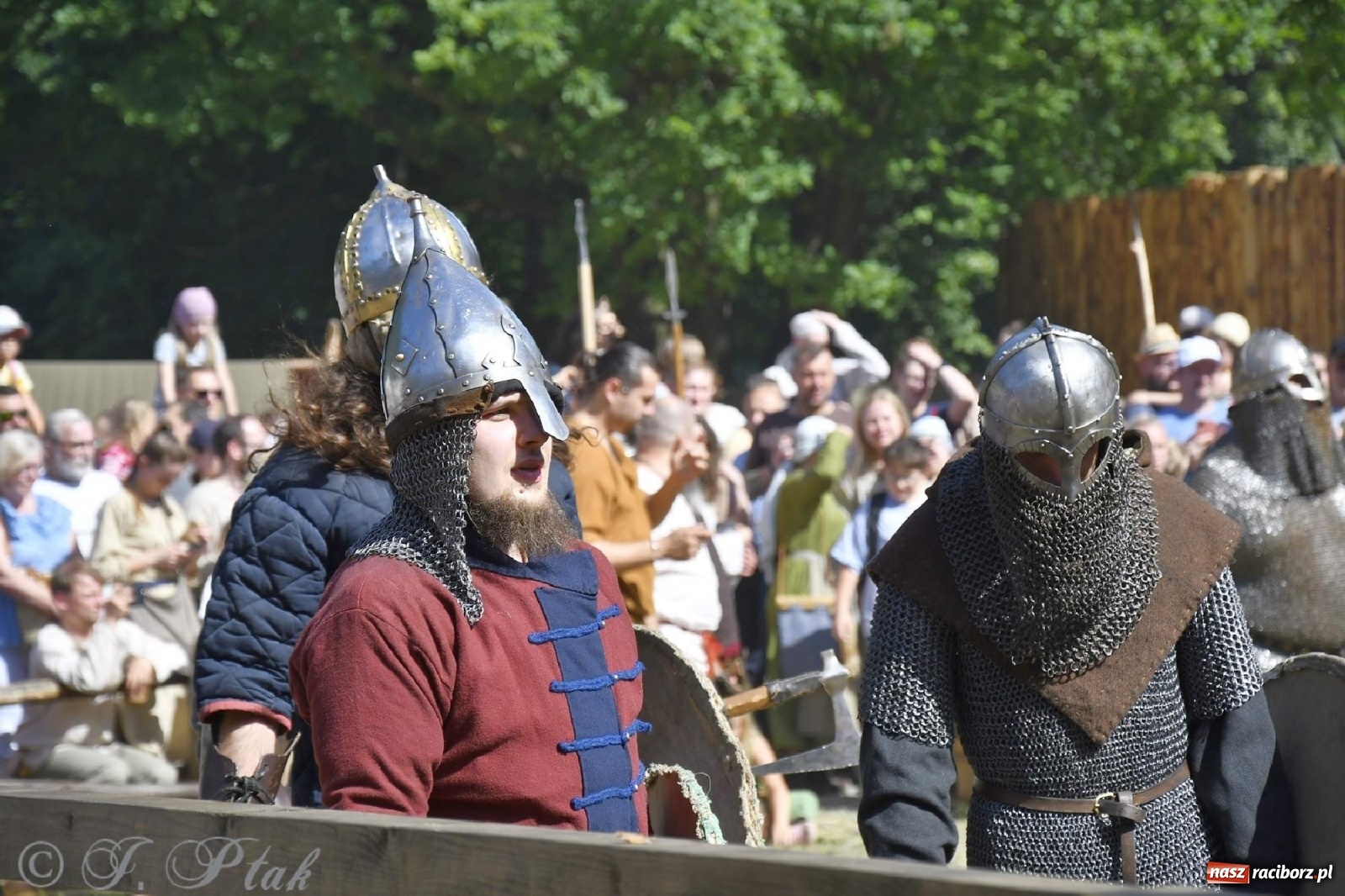 Zdjęcie w galerii na portalu naszraciborz.pl: Wielka bitwa wojów pod Oborą [FOTO i WIDEO] wiadomości z regionu