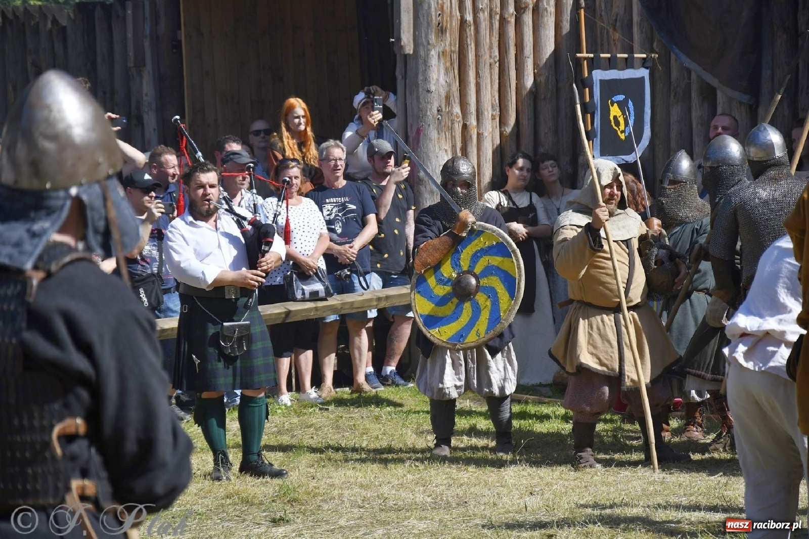 Zdjęcie w galerii na portalu naszraciborz.pl: Wielka bitwa wojów pod Oborą [FOTO i WIDEO] wiadomości z regionu