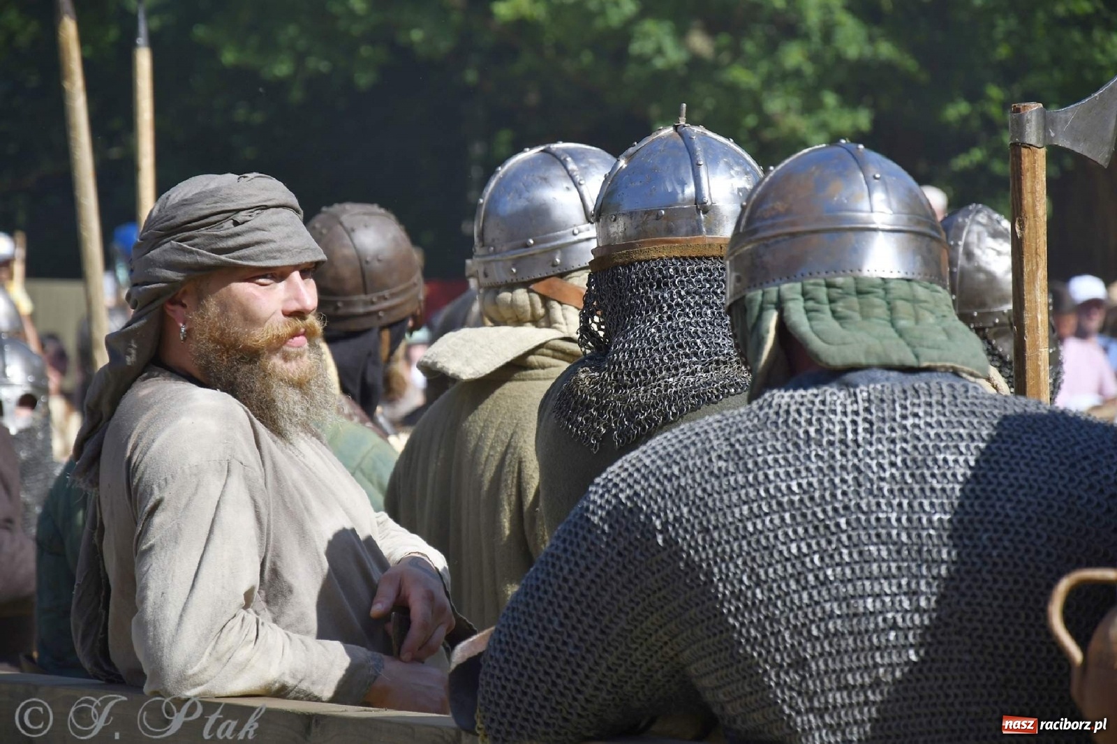 Zdjęcie w galerii na portalu naszraciborz.pl: Wielka bitwa wojów pod Oborą [FOTO i WIDEO] wiadomości z regionu