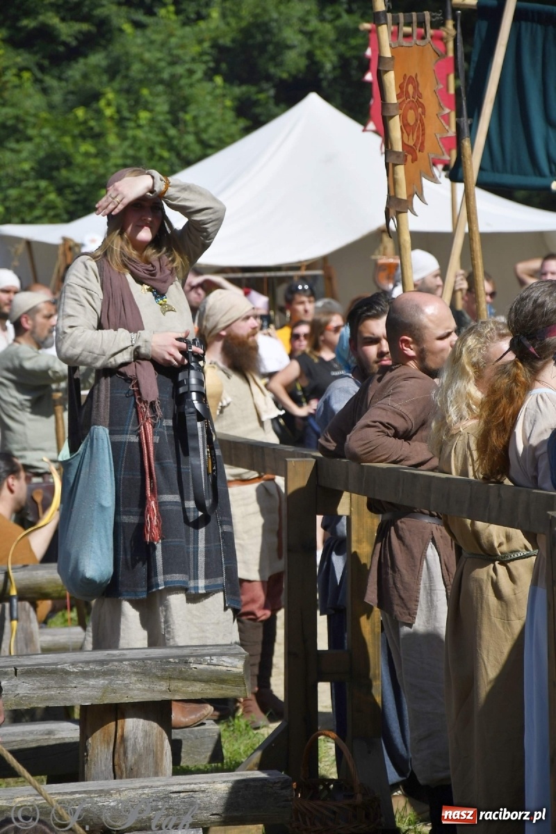 Zdjęcie w galerii na portalu naszraciborz.pl: Wielka bitwa wojów pod Oborą [FOTO i WIDEO] wiadomości z regionu