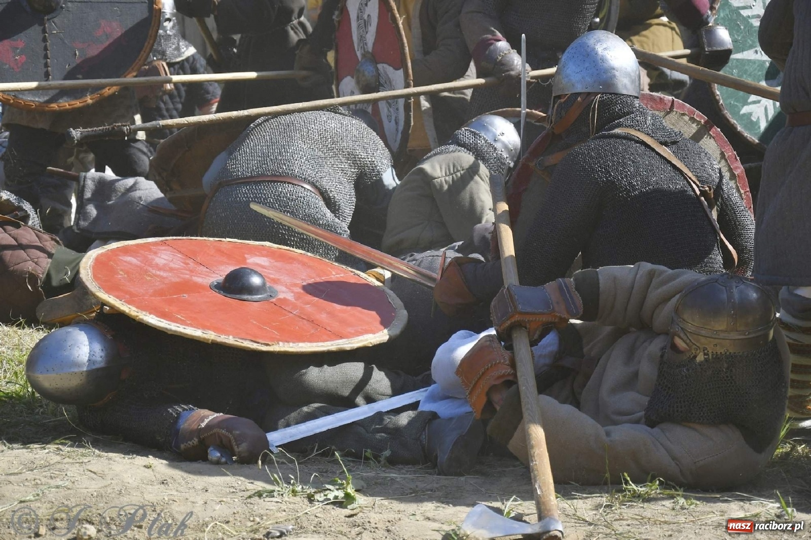 Zdjęcie w galerii na portalu naszraciborz.pl: Wielka bitwa wojów pod Oborą [FOTO i WIDEO] wiadomości z regionu