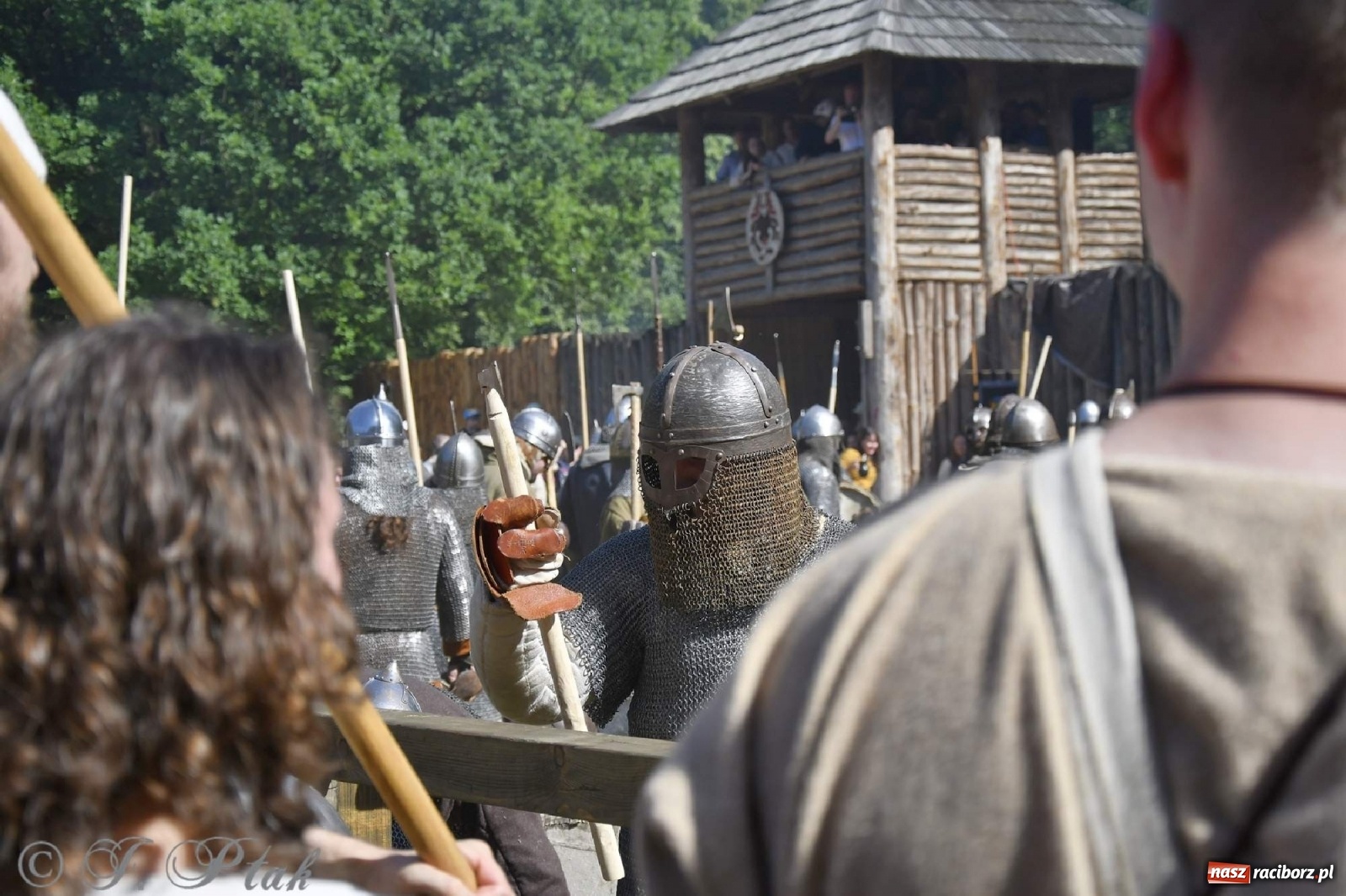 Zdjęcie w galerii na portalu naszraciborz.pl: Wielka bitwa wojów pod Oborą [FOTO i WIDEO] wiadomości z regionu