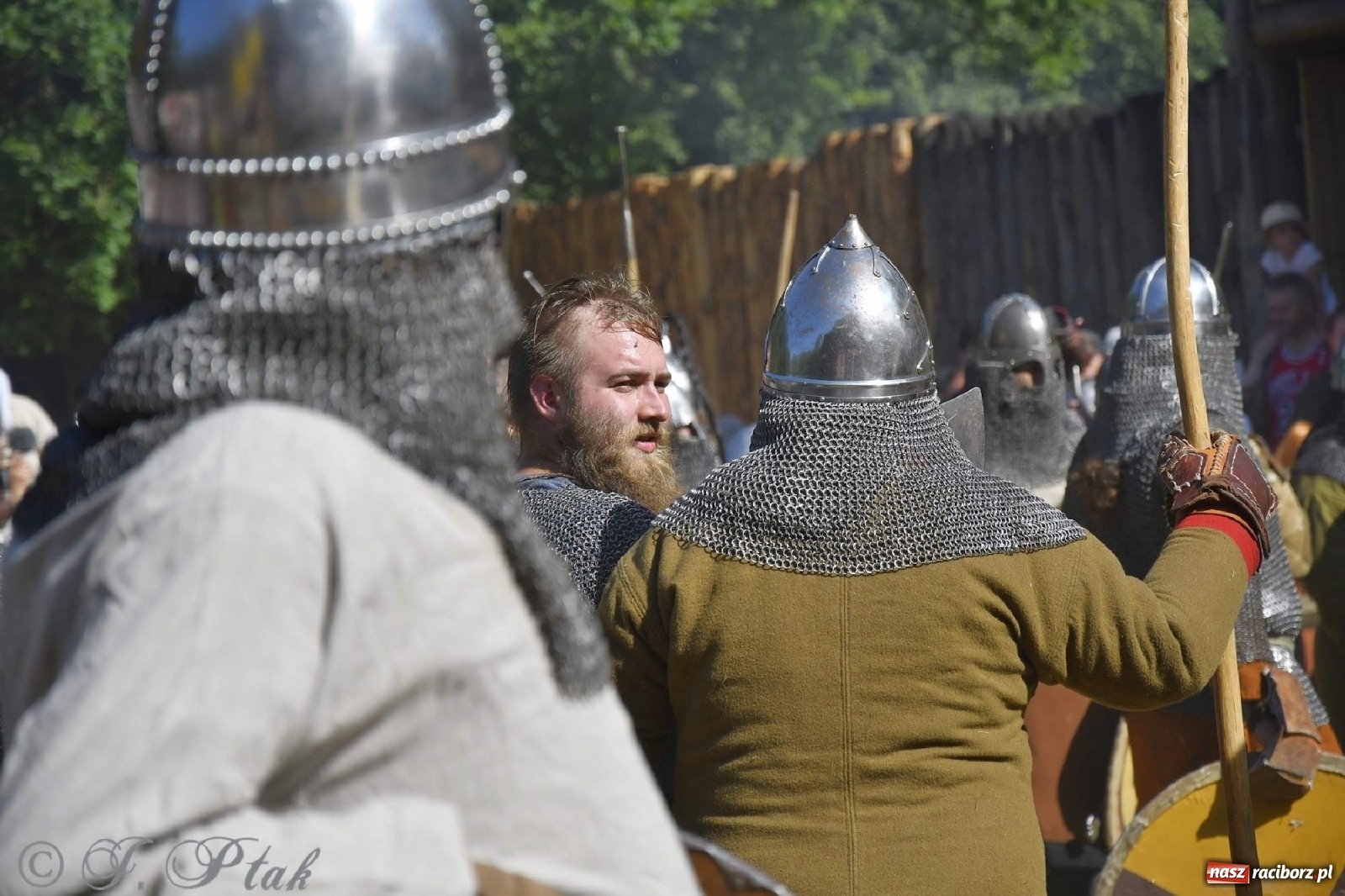 Zdjęcie w galerii na portalu naszraciborz.pl: Wielka bitwa wojów pod Oborą [FOTO i WIDEO] wiadomości z regionu