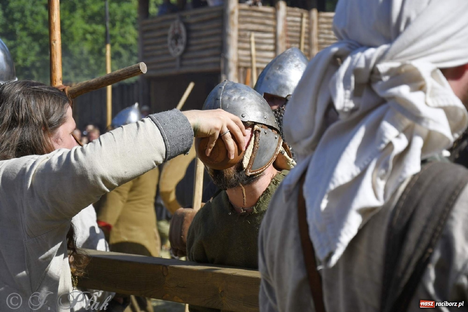 Zdjęcie w galerii na portalu naszraciborz.pl: Wielka bitwa wojów pod Oborą [FOTO i WIDEO] wiadomości z regionu