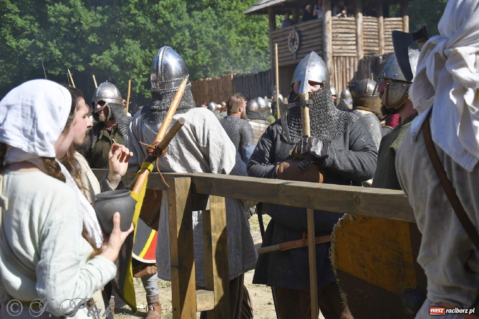 Zdjęcie w galerii na portalu naszraciborz.pl: Wielka bitwa wojów pod Oborą [FOTO i WIDEO] wiadomości z regionu