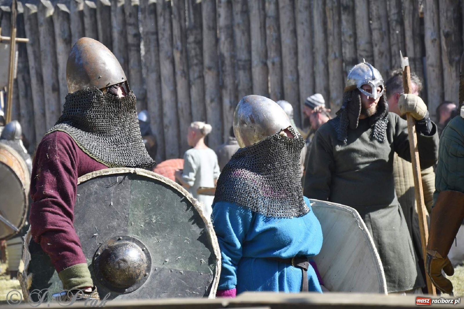Zdjęcie w galerii na portalu naszraciborz.pl: Wielka bitwa wojów pod Oborą [FOTO i WIDEO] wiadomości z regionu