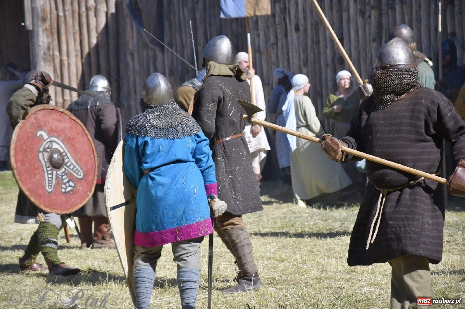 Zdjęcie w galerii na portalu naszraciborz.pl: Wielka bitwa wojów pod Oborą [FOTO i WIDEO] wiadomości z regionu