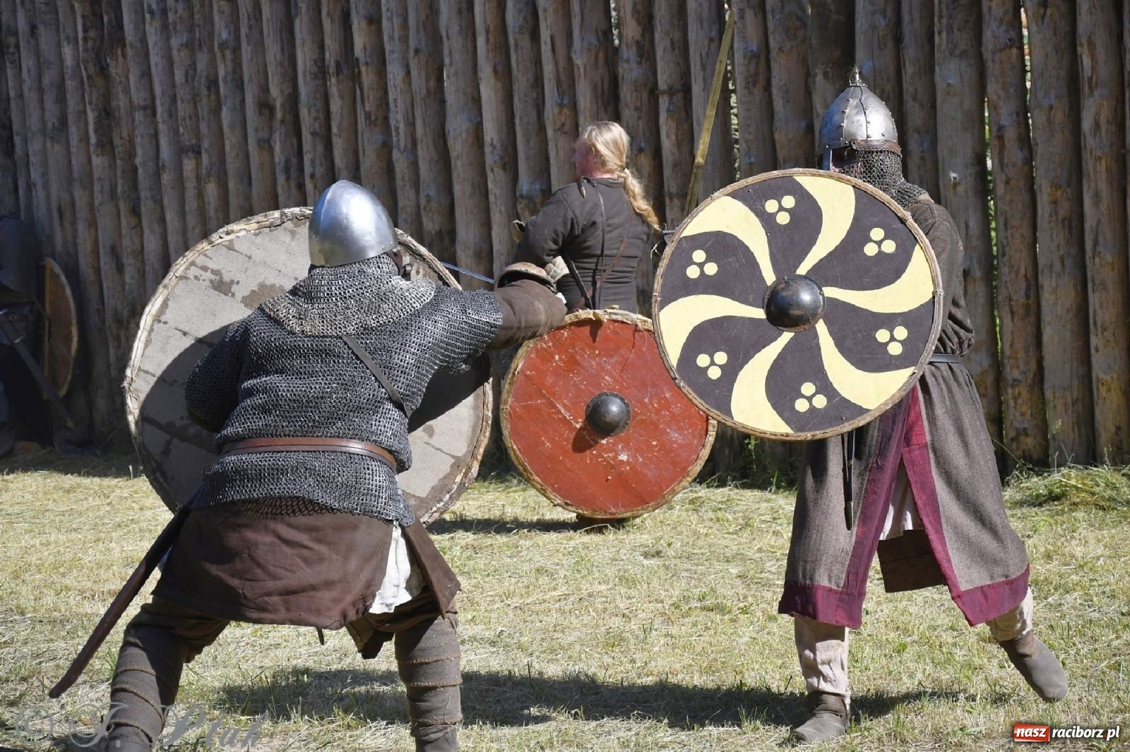 Zdjęcie w galerii na portalu naszraciborz.pl: Wielka bitwa wojów pod Oborą [FOTO i WIDEO] wiadomości z regionu