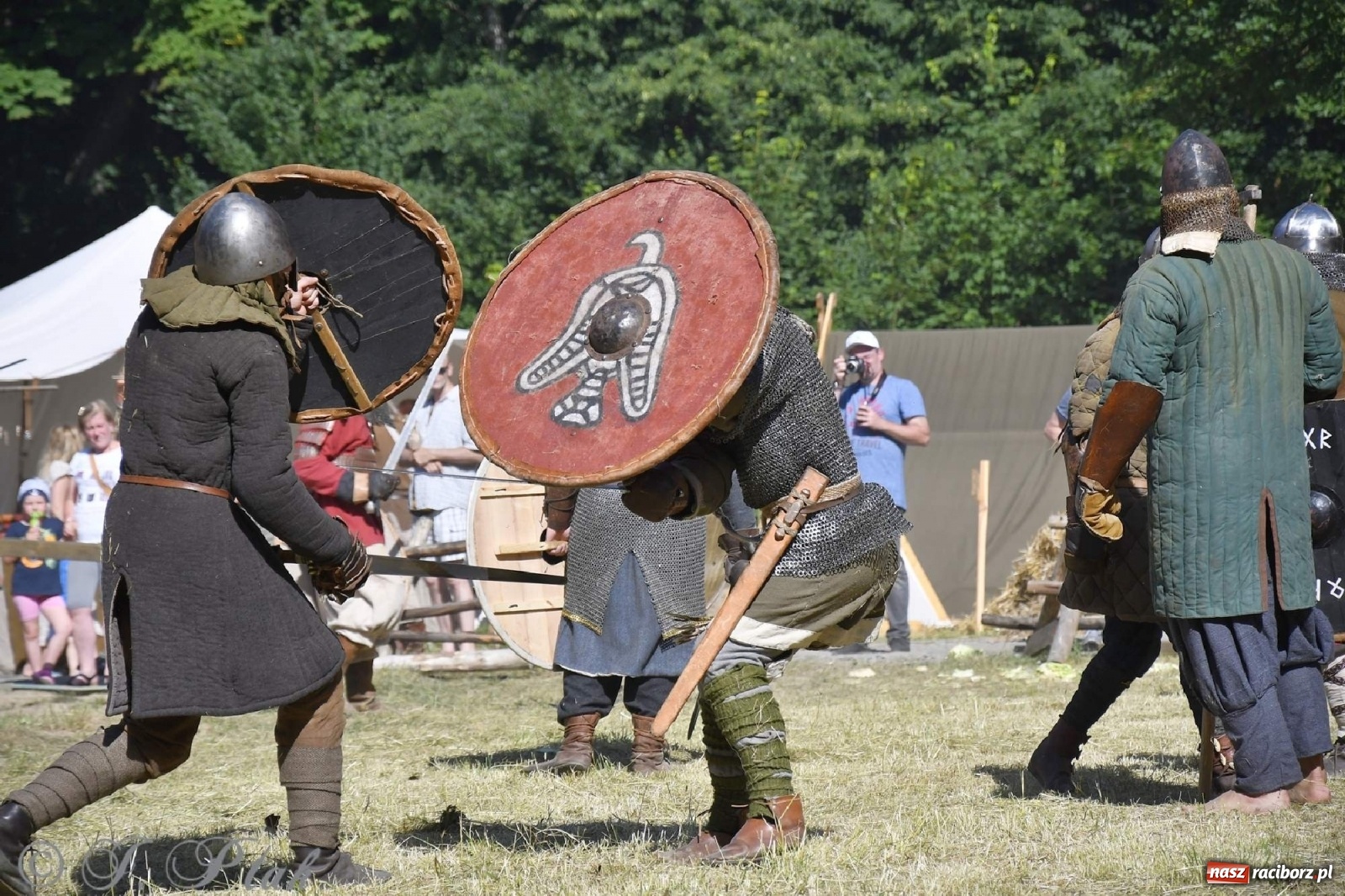 Zdjęcie w galerii na portalu naszraciborz.pl: Wielka bitwa wojów pod Oborą [FOTO i WIDEO] wiadomości z regionu