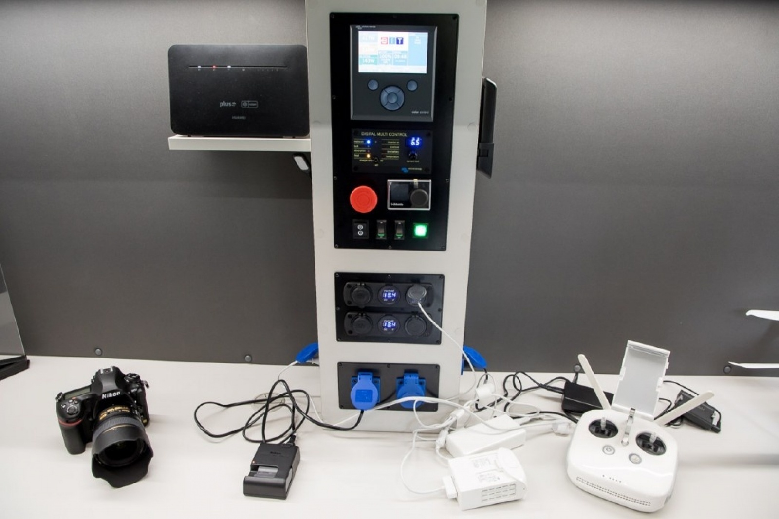 Zdjęcie w galerii na portalu naszraciborz.pl: Województwo dysponuje Mobilnym Centrum Digitalizacji wiadomości z regionu