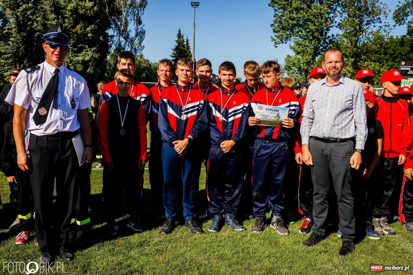 Zdjęcie w galerii na portalu naszraciborz.pl: Gminne zawody OSP. Trzy trofea dla Krzanowic, jedno dla Borucina [FOTO i WIDEO] wiadomości z regionu