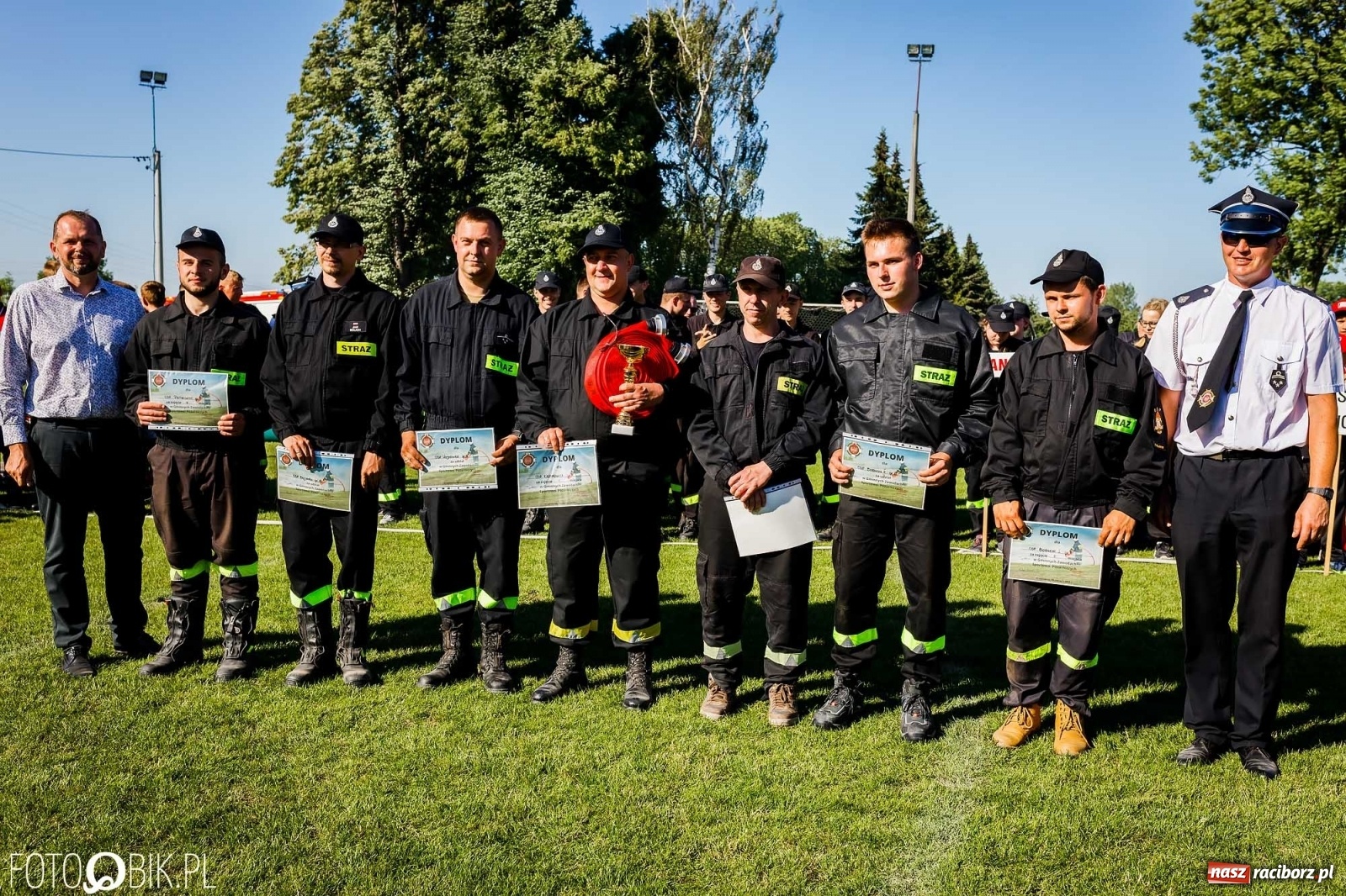 Zdjęcie w galerii na portalu naszraciborz.pl: Gminne zawody OSP. Trzy trofea dla Krzanowic, jedno dla Borucina [FOTO i WIDEO] wiadomości z regionu