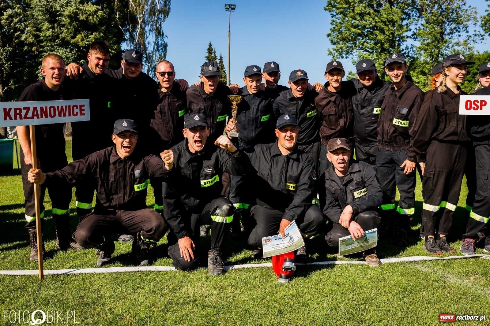 Zdjęcie w galerii na portalu naszraciborz.pl: Gminne zawody OSP. Trzy trofea dla Krzanowic, jedno dla Borucina [FOTO i WIDEO] wiadomości z regionu