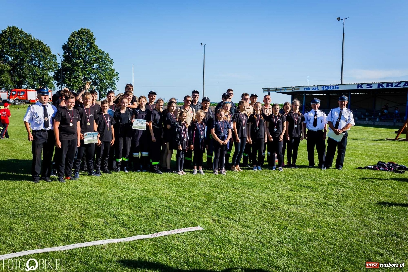 Zdjęcie w galerii na portalu naszraciborz.pl: Gminne zawody OSP. Trzy trofea dla Krzanowic, jedno dla Borucina [FOTO i WIDEO] wiadomości z regionu