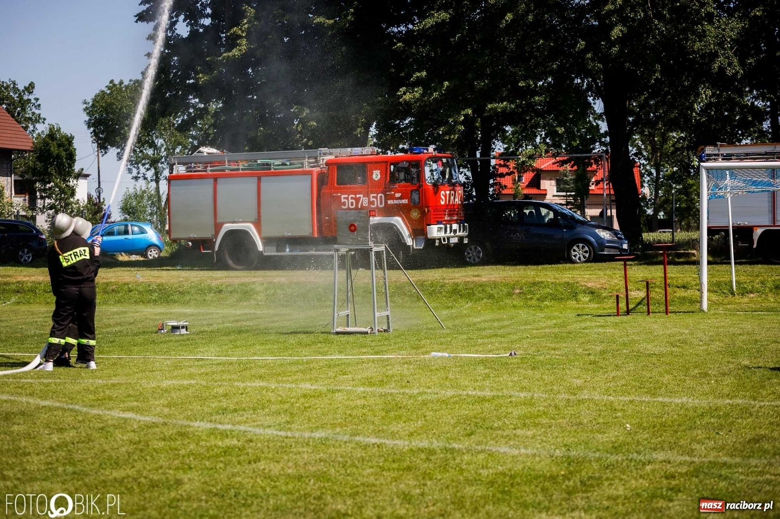Zdjęcie w galerii na portalu naszraciborz.pl: Gminne zawody OSP. Trzy trofea dla Krzanowic, jedno dla Borucina [FOTO i WIDEO] wiadomości z regionu
