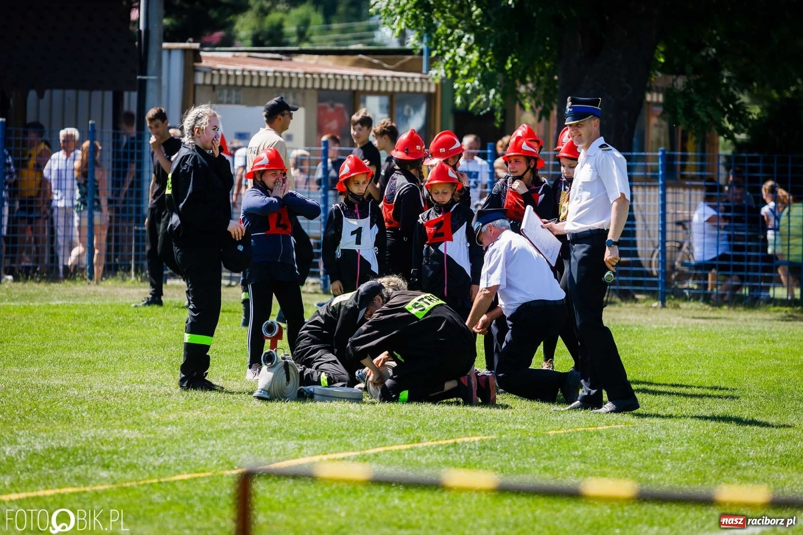 Zdjęcie w galerii na portalu naszraciborz.pl: Gminne zawody OSP. Trzy trofea dla Krzanowic, jedno dla Borucina [FOTO i WIDEO] wiadomości z regionu
