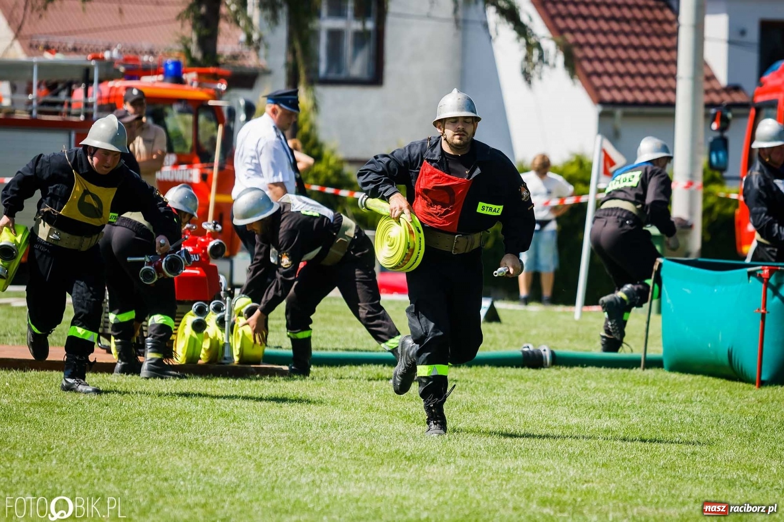 Zdjęcie w galerii na portalu naszraciborz.pl: Gminne zawody OSP. Trzy trofea dla Krzanowic, jedno dla Borucina [FOTO i WIDEO] wiadomości z regionu
