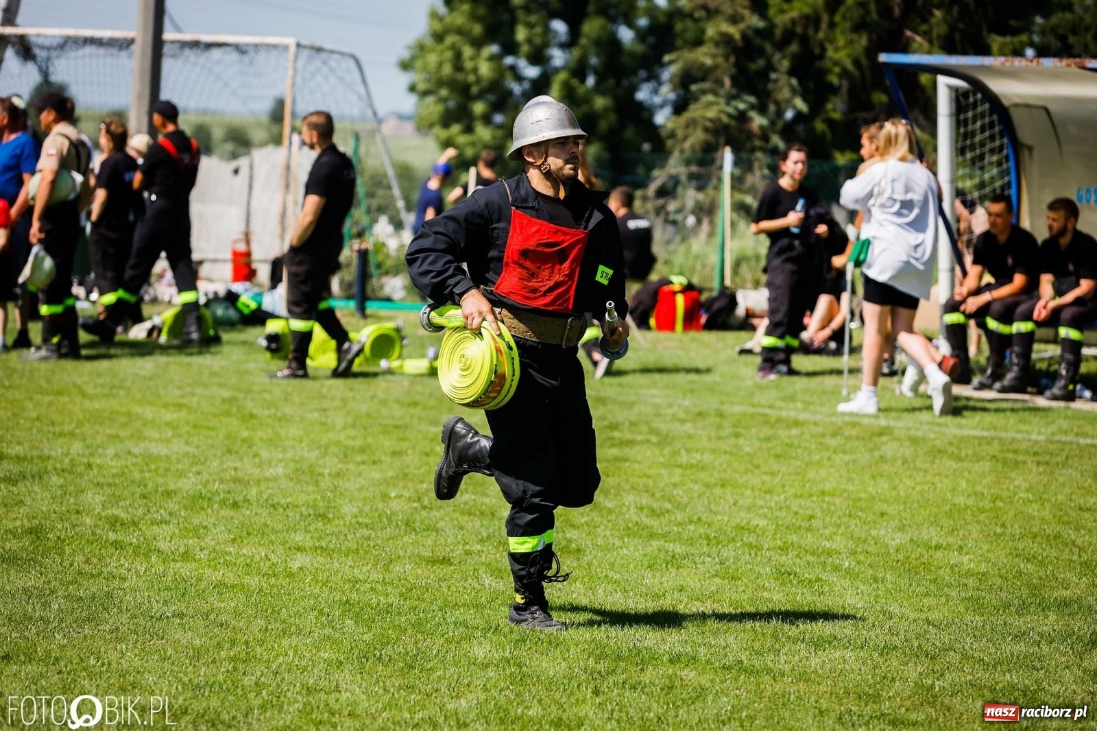 Zdjęcie w galerii na portalu naszraciborz.pl: Gminne zawody OSP. Trzy trofea dla Krzanowic, jedno dla Borucina [FOTO i WIDEO] wiadomości z regionu