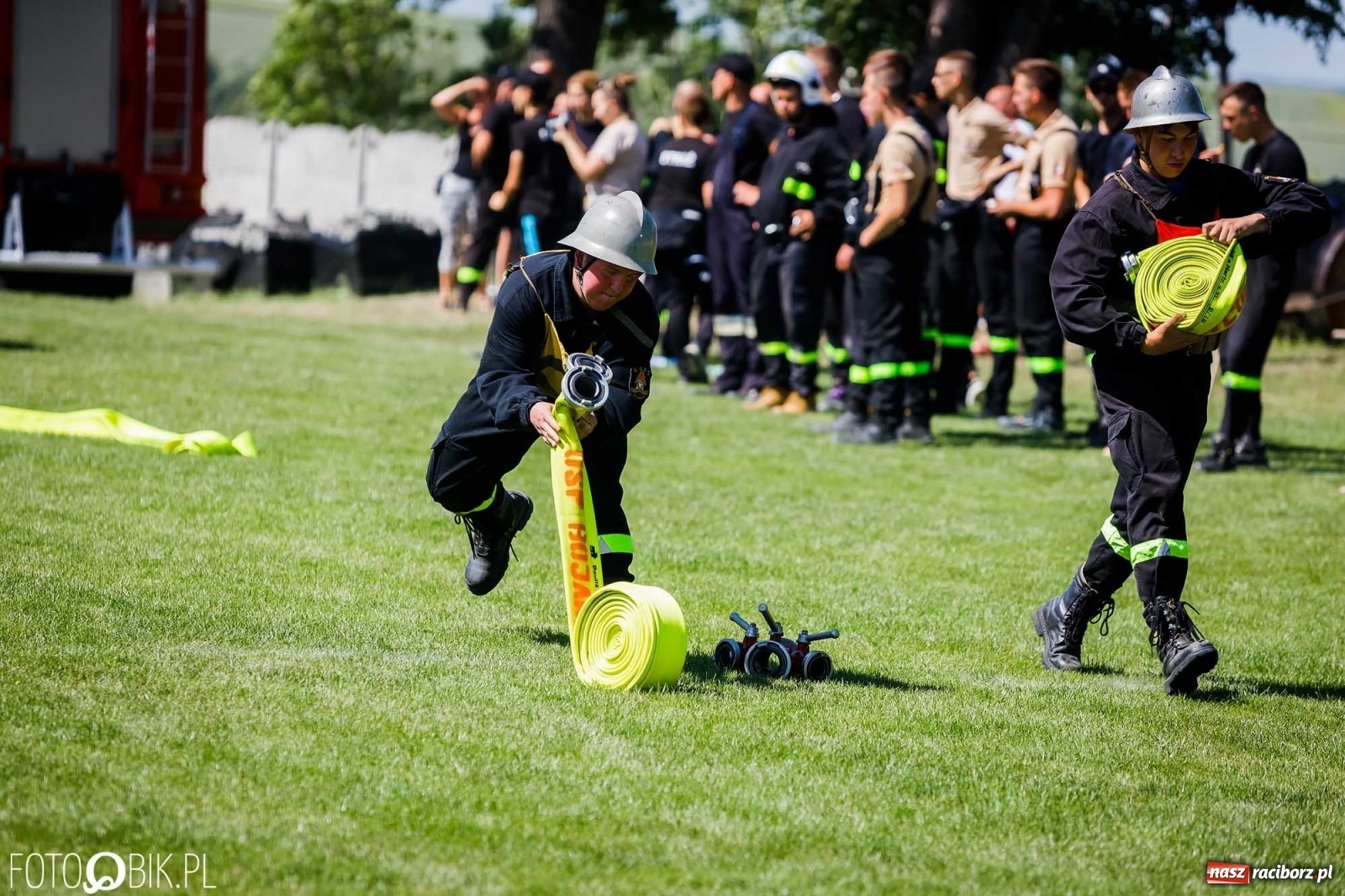 Zdjęcie w galerii na portalu naszraciborz.pl: Gminne zawody OSP. Trzy trofea dla Krzanowic, jedno dla Borucina [FOTO i WIDEO] wiadomości z regionu