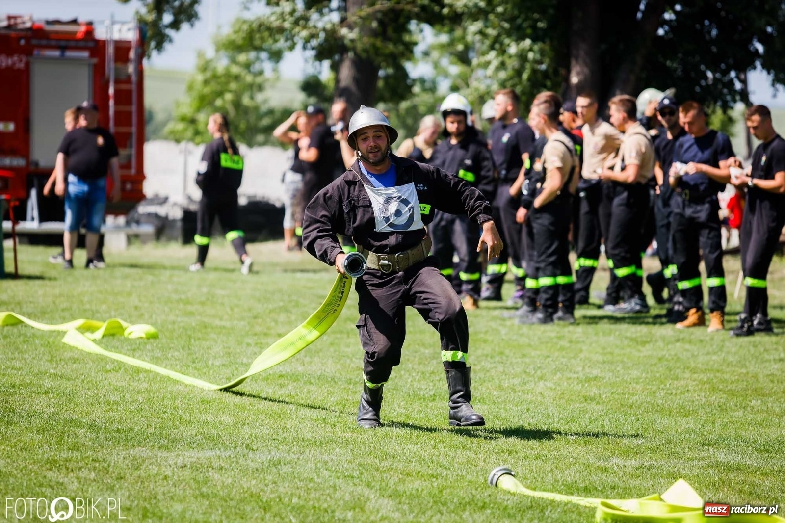 Zdjęcie w galerii na portalu naszraciborz.pl: Gminne zawody OSP. Trzy trofea dla Krzanowic, jedno dla Borucina [FOTO i WIDEO] wiadomości z regionu