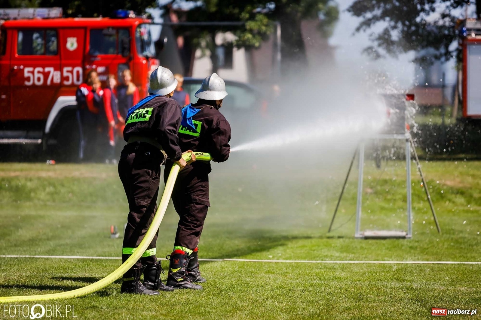 Zdjęcie w galerii na portalu naszraciborz.pl: Gminne zawody OSP. Trzy trofea dla Krzanowic, jedno dla Borucina [FOTO i WIDEO] wiadomości z regionu