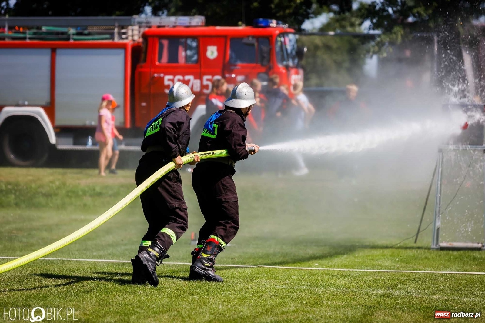 Zdjęcie w galerii na portalu naszraciborz.pl: Gminne zawody OSP. Trzy trofea dla Krzanowic, jedno dla Borucina [FOTO i WIDEO] wiadomości z regionu