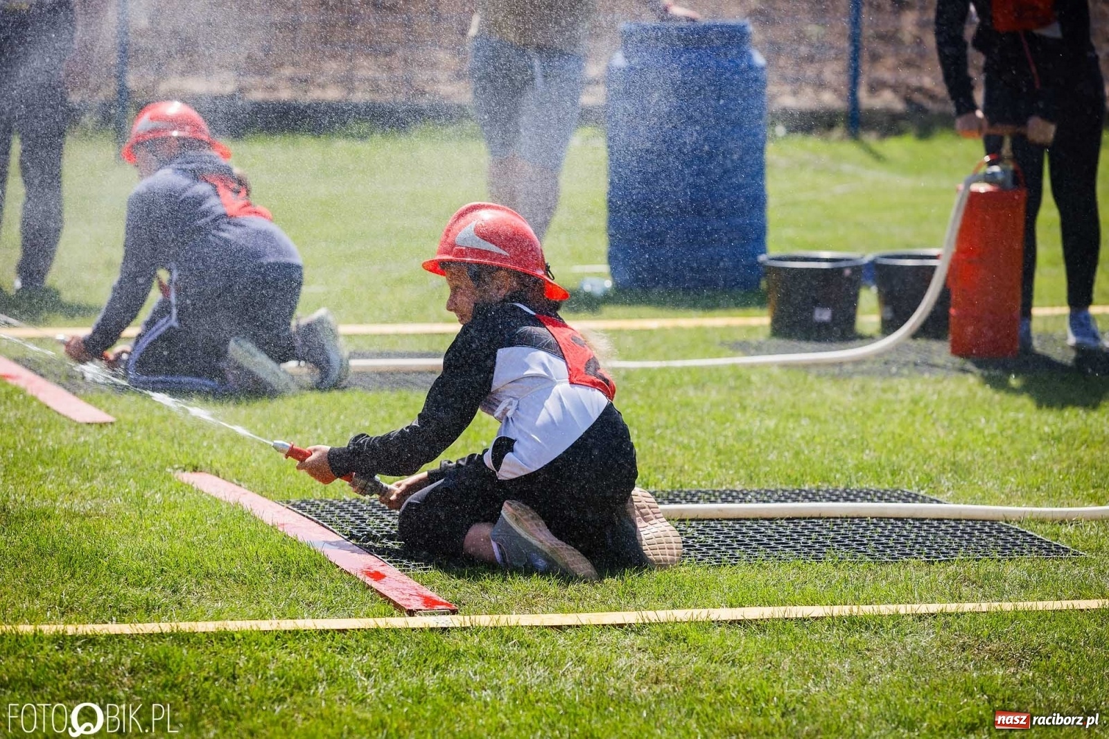 Zdjęcie w galerii na portalu naszraciborz.pl: Gminne zawody OSP. Trzy trofea dla Krzanowic, jedno dla Borucina [FOTO i WIDEO] wiadomości z regionu