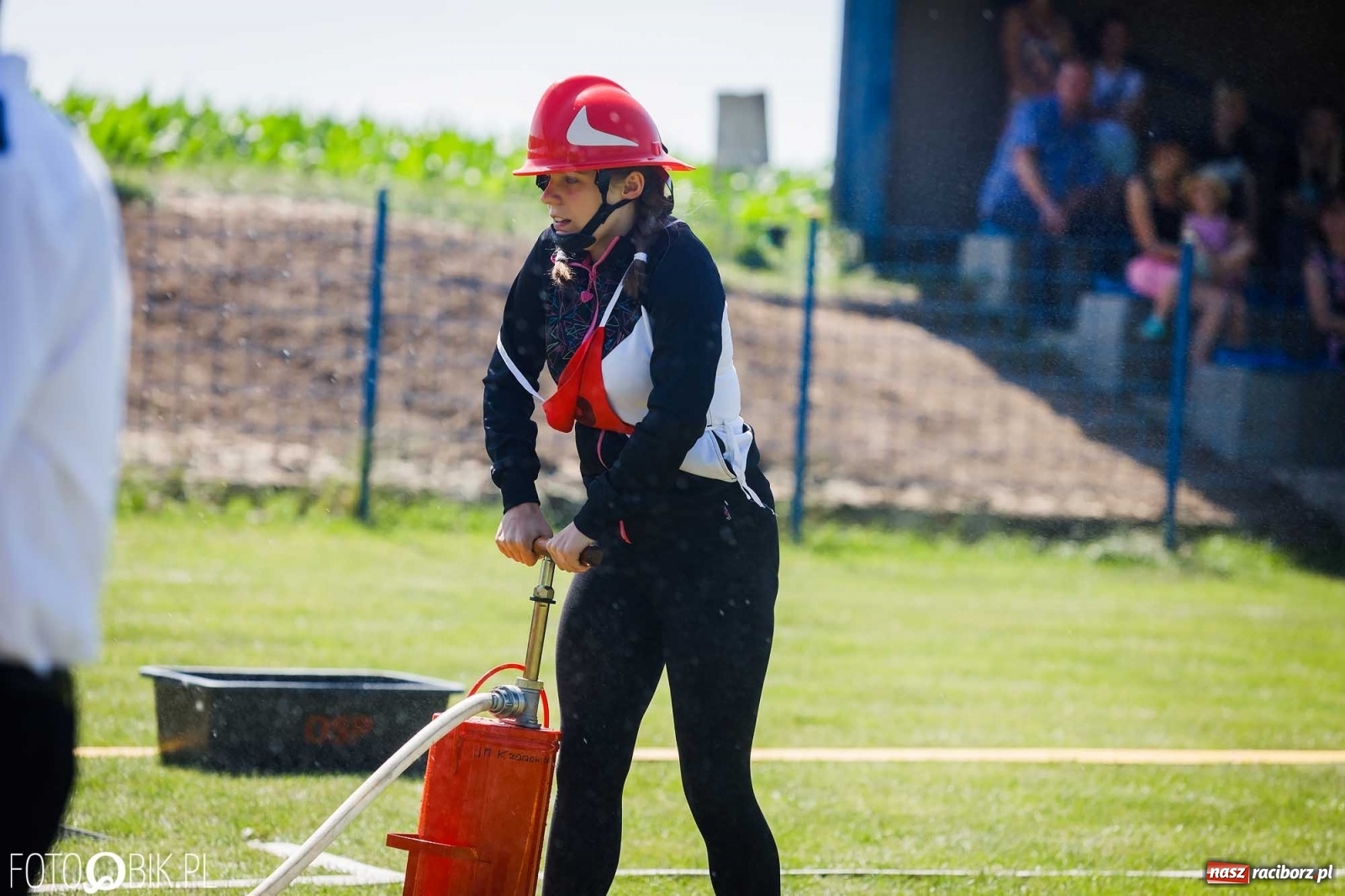 Zdjęcie w galerii na portalu naszraciborz.pl: Gminne zawody OSP. Trzy trofea dla Krzanowic, jedno dla Borucina [FOTO i WIDEO] wiadomości z regionu