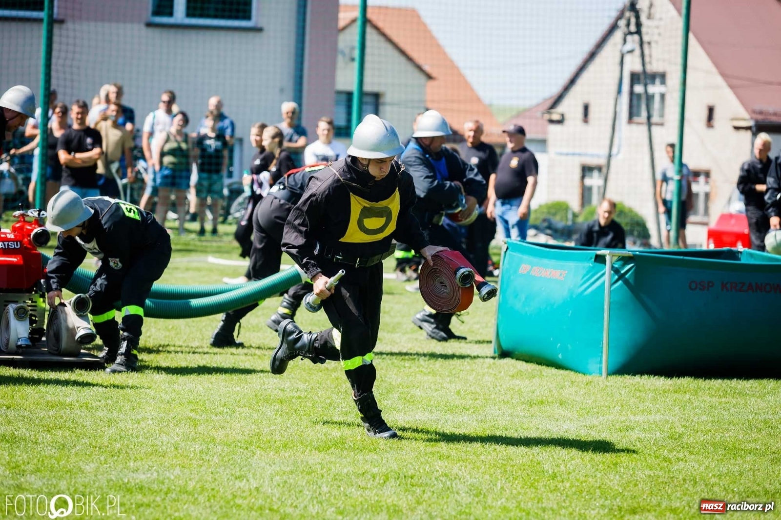 Zdjęcie w galerii na portalu naszraciborz.pl: Gminne zawody OSP. Trzy trofea dla Krzanowic, jedno dla Borucina [FOTO i WIDEO] wiadomości z regionu