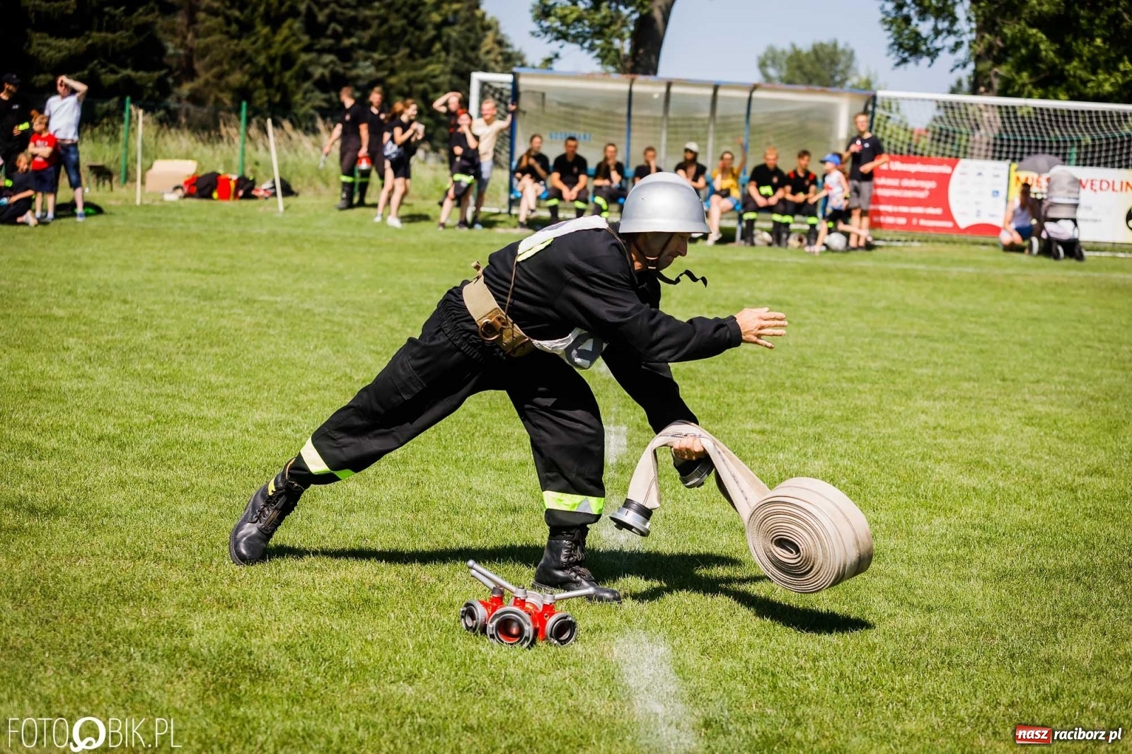 Zdjęcie w galerii na portalu naszraciborz.pl: Gminne zawody OSP. Trzy trofea dla Krzanowic, jedno dla Borucina [FOTO i WIDEO] wiadomości z regionu