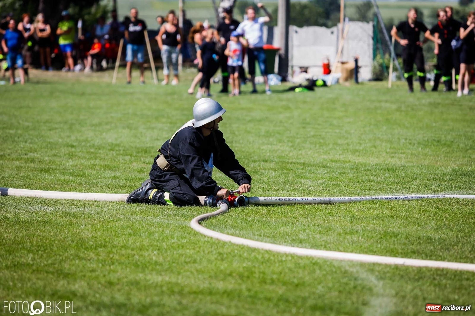 Zdjęcie w galerii na portalu naszraciborz.pl: Gminne zawody OSP. Trzy trofea dla Krzanowic, jedno dla Borucina [FOTO i WIDEO] wiadomości z regionu