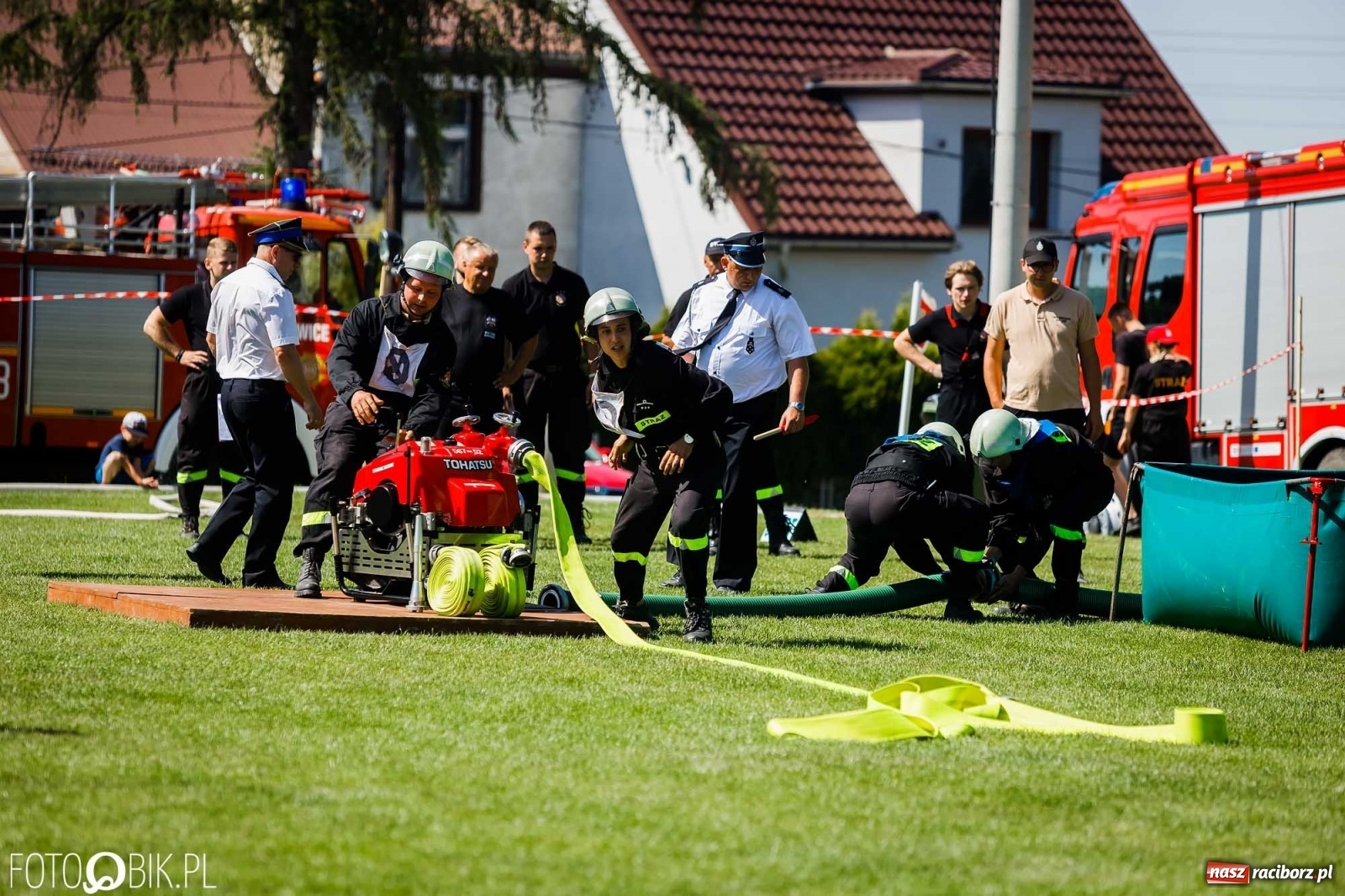 Zdjęcie w galerii na portalu naszraciborz.pl: Gminne zawody OSP. Trzy trofea dla Krzanowic, jedno dla Borucina [FOTO i WIDEO] wiadomości z regionu