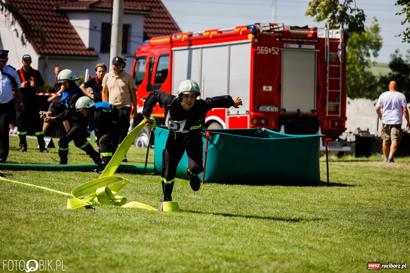 Zdjęcie w galerii na portalu naszraciborz.pl: Gminne zawody OSP. Trzy trofea dla Krzanowic, jedno dla Borucina [FOTO i WIDEO] wiadomości z regionu