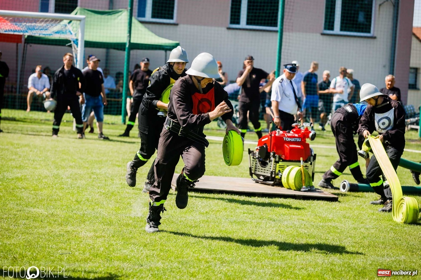 Zdjęcie w galerii na portalu naszraciborz.pl: Gminne zawody OSP. Trzy trofea dla Krzanowic, jedno dla Borucina [FOTO i WIDEO] wiadomości z regionu