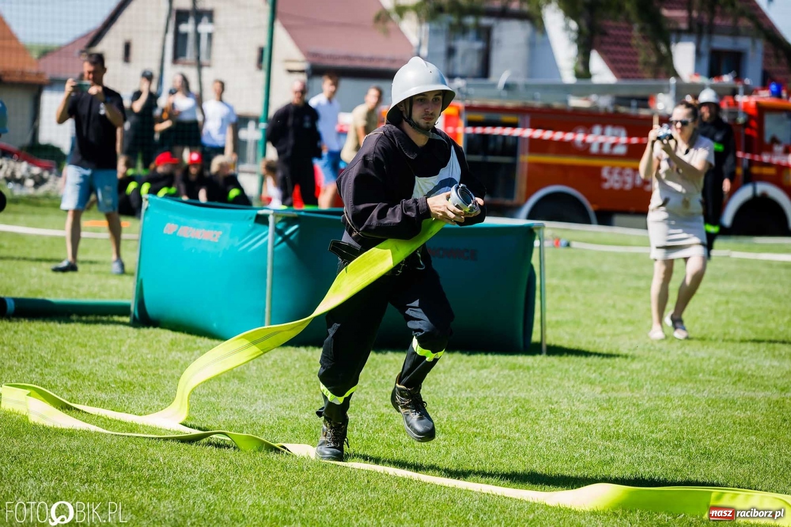 Zdjęcie w galerii na portalu naszraciborz.pl: Gminne zawody OSP. Trzy trofea dla Krzanowic, jedno dla Borucina [FOTO i WIDEO] wiadomości z regionu