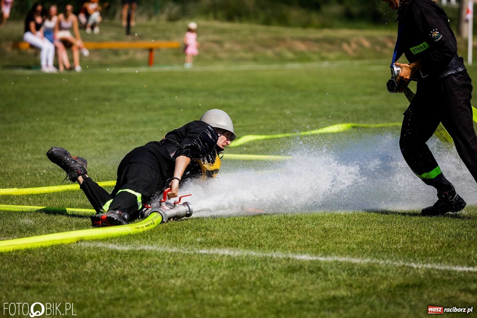 Zdjęcie w galerii na portalu naszraciborz.pl: Gminne zawody OSP. Trzy trofea dla Krzanowic, jedno dla Borucina [FOTO i WIDEO] wiadomości z regionu