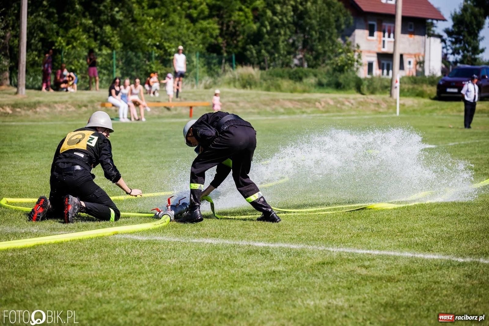 Zdjęcie w galerii na portalu naszraciborz.pl: Gminne zawody OSP. Trzy trofea dla Krzanowic, jedno dla Borucina [FOTO i WIDEO] wiadomości z regionu