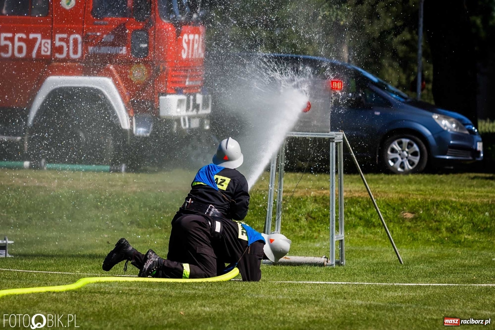 Zdjęcie w galerii na portalu naszraciborz.pl: Gminne zawody OSP. Trzy trofea dla Krzanowic, jedno dla Borucina [FOTO i WIDEO] wiadomości z regionu
