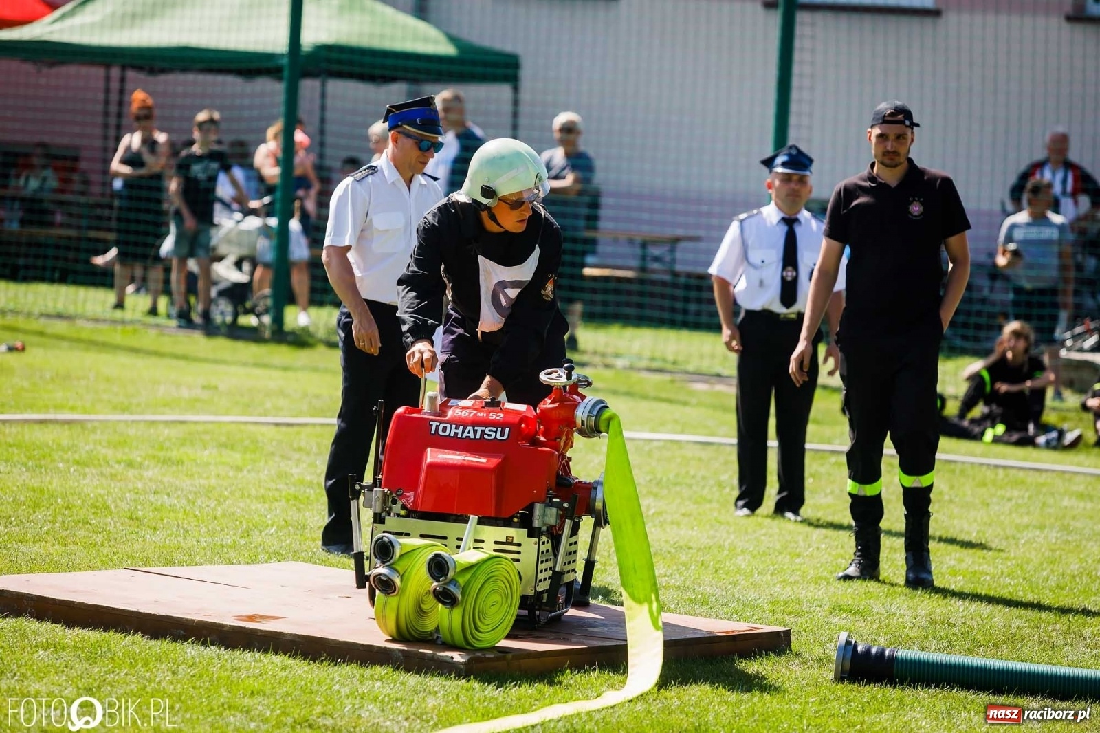 Zdjęcie w galerii na portalu naszraciborz.pl: Gminne zawody OSP. Trzy trofea dla Krzanowic, jedno dla Borucina [FOTO i WIDEO] wiadomości z regionu