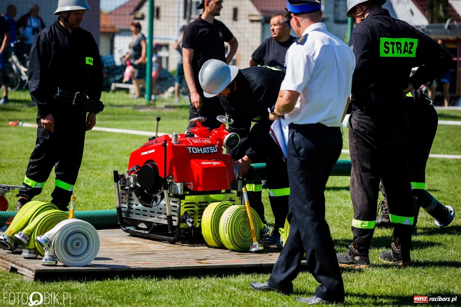 Zdjęcie w galerii na portalu naszraciborz.pl: Gminne zawody OSP. Trzy trofea dla Krzanowic, jedno dla Borucina [FOTO i WIDEO] wiadomości z regionu