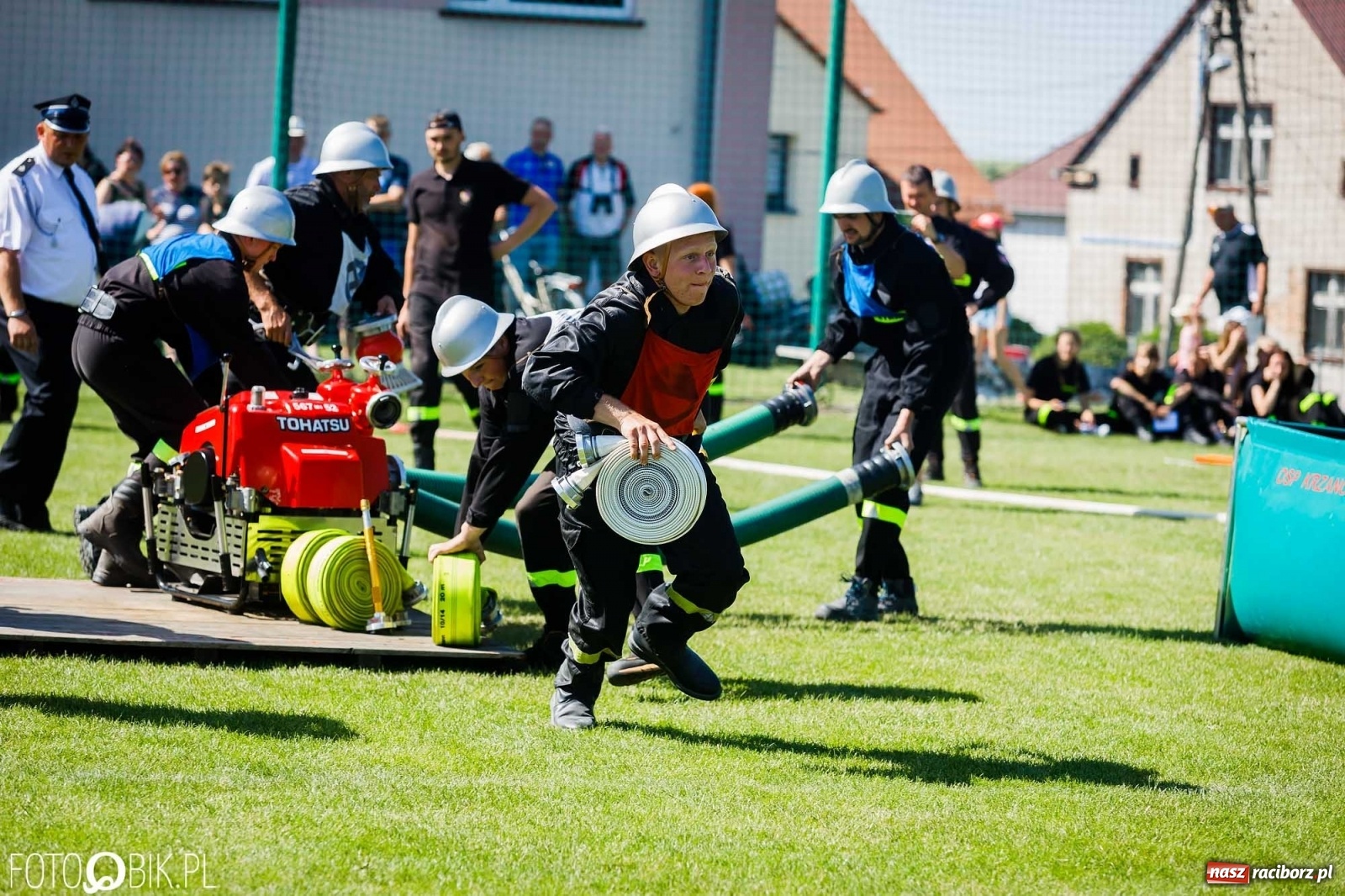 Zdjęcie w galerii na portalu naszraciborz.pl: Gminne zawody OSP. Trzy trofea dla Krzanowic, jedno dla Borucina [FOTO i WIDEO] wiadomości z regionu