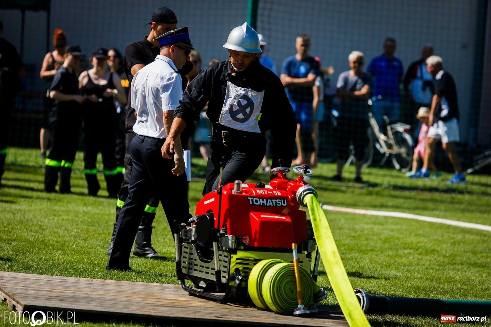 Zdjęcie w galerii na portalu naszraciborz.pl: Gminne zawody OSP. Trzy trofea dla Krzanowic, jedno dla Borucina [FOTO i WIDEO] wiadomości z regionu
