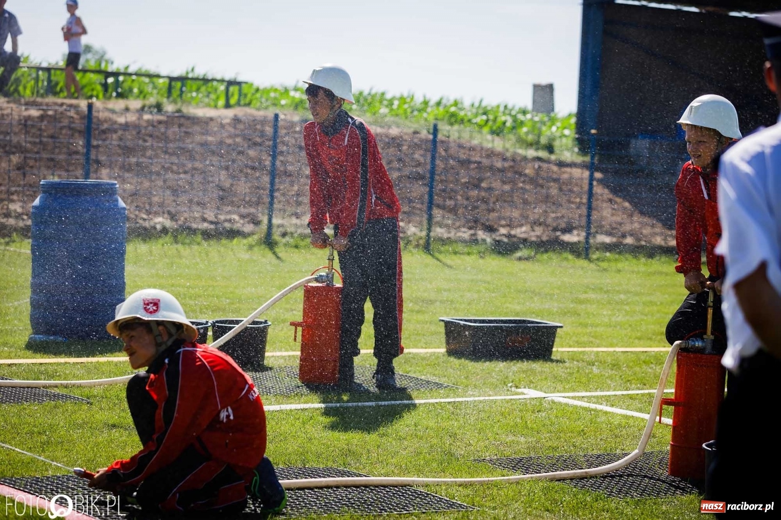Zdjęcie w galerii na portalu naszraciborz.pl: Gminne zawody OSP. Trzy trofea dla Krzanowic, jedno dla Borucina [FOTO i WIDEO] wiadomości z regionu