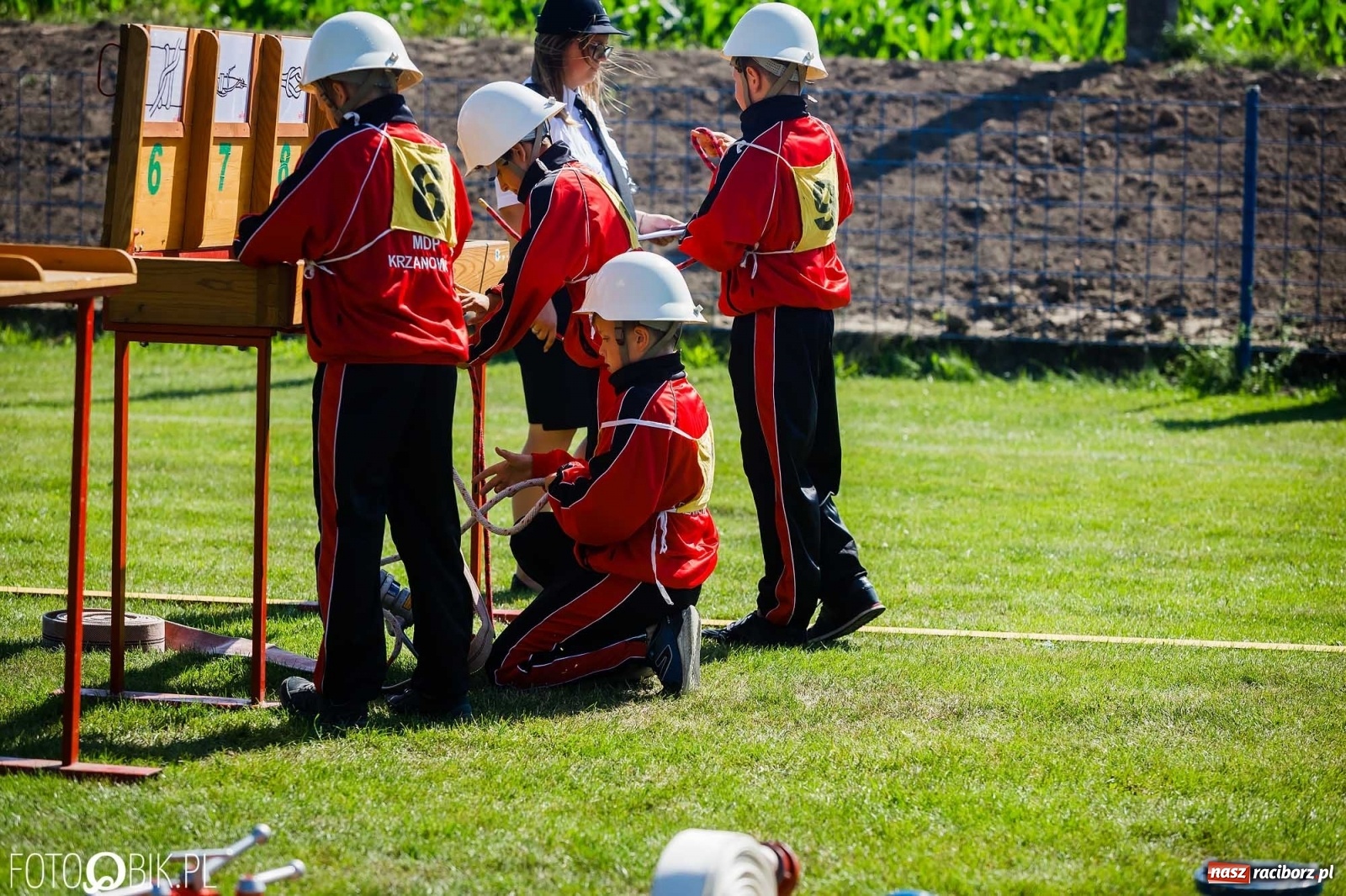 Zdjęcie w galerii na portalu naszraciborz.pl: Gminne zawody OSP. Trzy trofea dla Krzanowic, jedno dla Borucina [FOTO i WIDEO] wiadomości z regionu