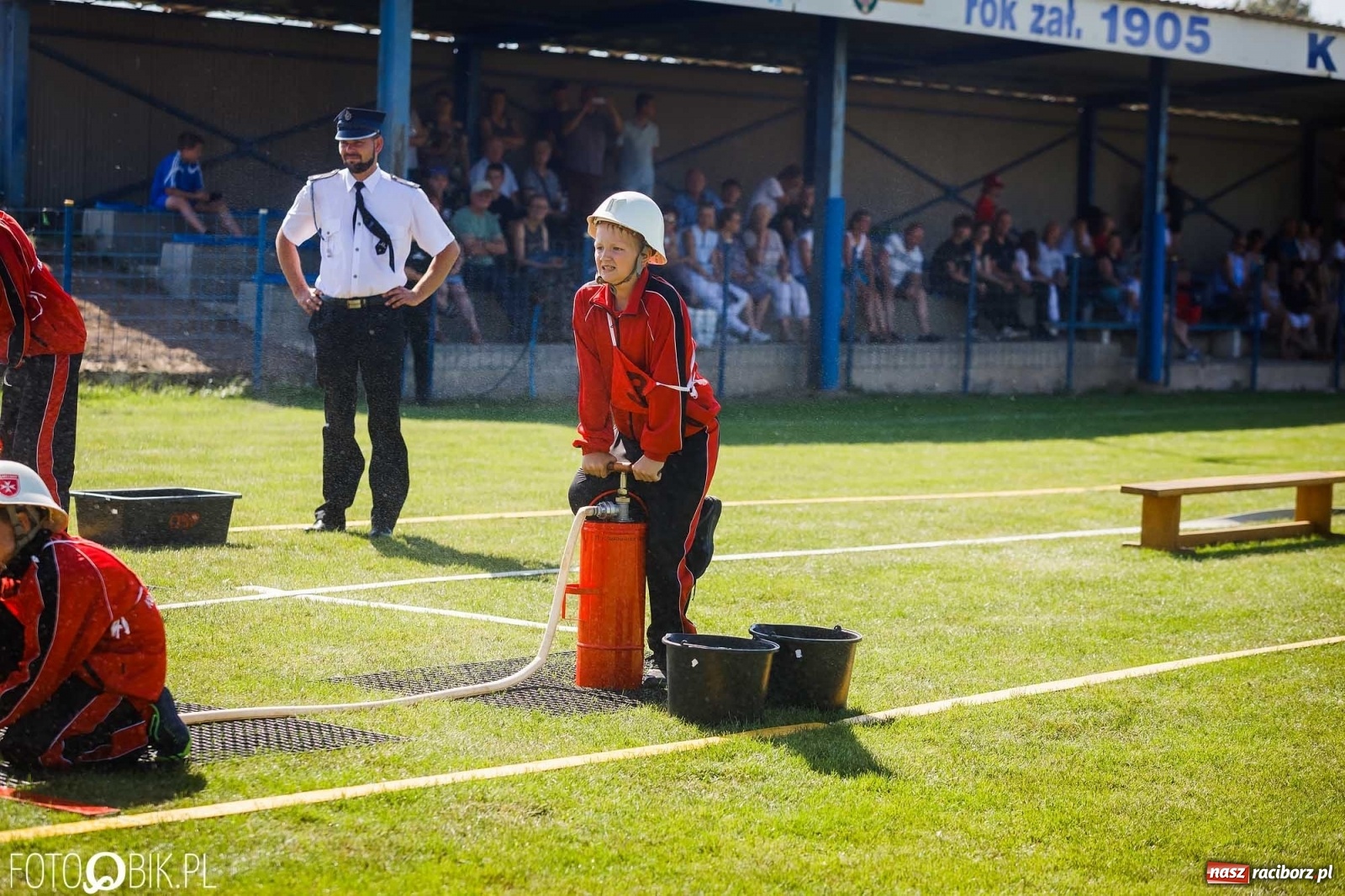 Zdjęcie w galerii na portalu naszraciborz.pl: Gminne zawody OSP. Trzy trofea dla Krzanowic, jedno dla Borucina [FOTO i WIDEO] wiadomości z regionu