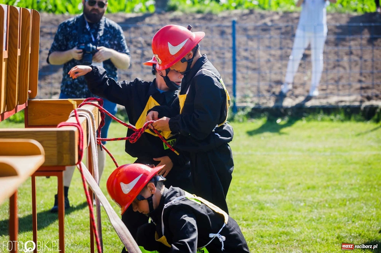 Zdjęcie w galerii na portalu naszraciborz.pl: Gminne zawody OSP. Trzy trofea dla Krzanowic, jedno dla Borucina [FOTO i WIDEO] wiadomości z regionu